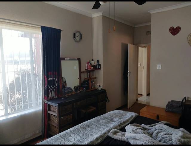 3 BEDROOM HOUSE FOR SALE IN RHODESFIELD